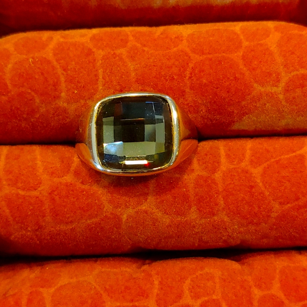 Lia Sophia black stone ring